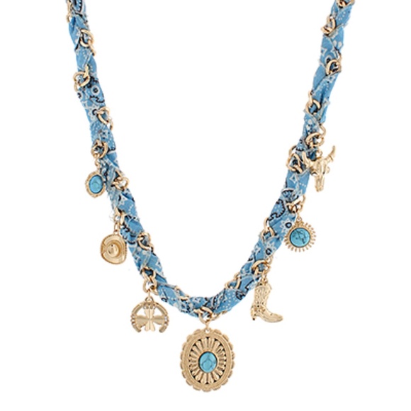 Western Charm Scarf Necklace - Picture 4 of 4